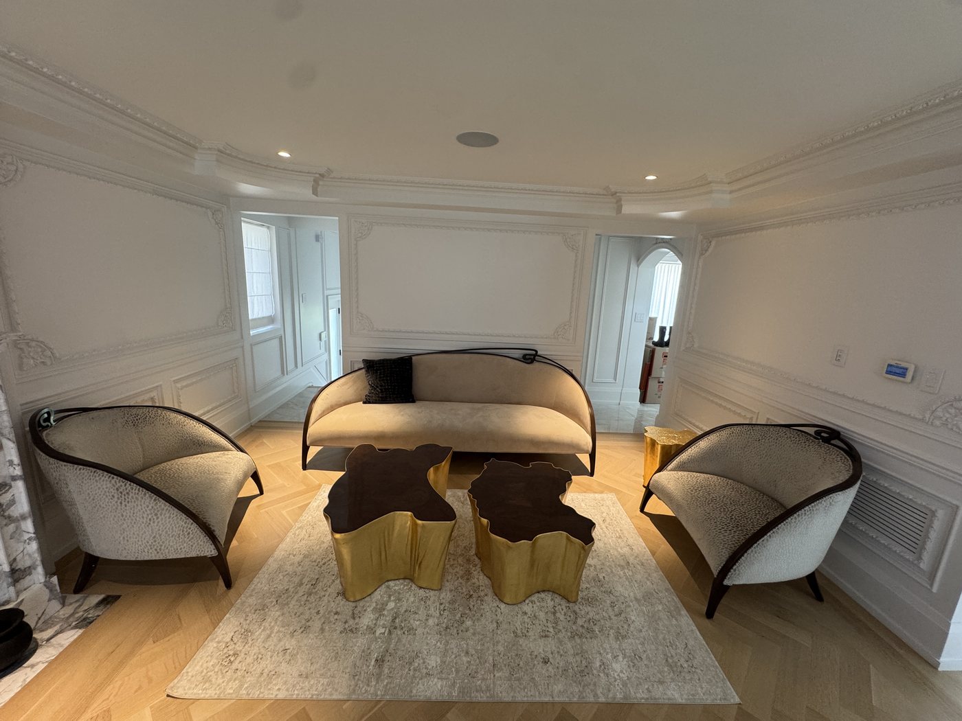 Salon Seating Suite